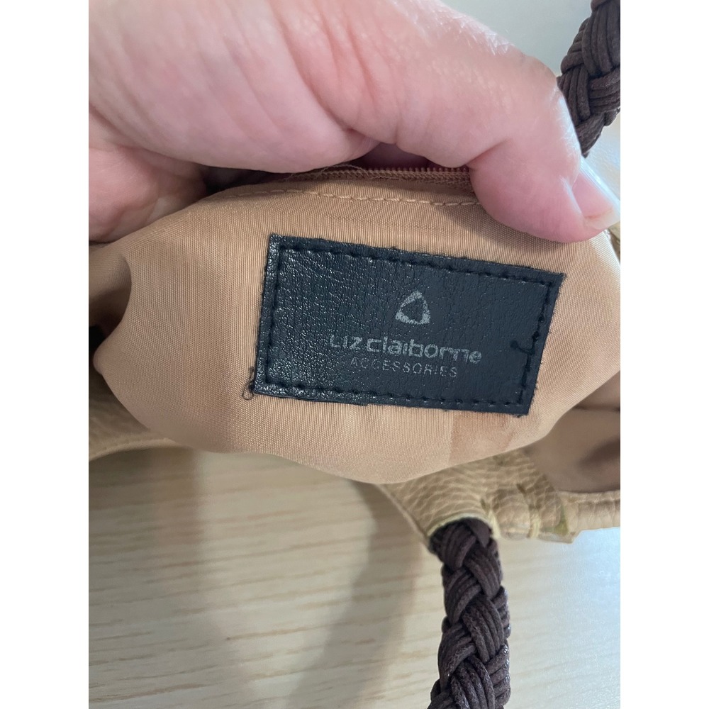 Boho Liz Claiborne Beige Pebbled Tote Bag Braided Handles Scalloped Studded Trim - Picture 9 of 11